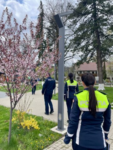 O nouă razie a poliției în căutare de elevi chiulangii, dar și cu acțiuni de prevenire și de impact pentru cei mici, cu câinii de serviciu