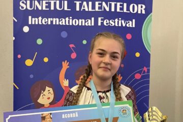 Tânăra artistă Agata Zugravu a câștigat trofeul Festivalului „Sunetul Talentelor”