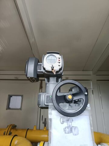 Primarul Gheorghe Fron anunță finalizarea stației de reglare-măsurare pentru noua rețea de gaze naturale din Cornu Luncii și Rădășeni