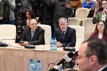 Ilie Bolojan i-a mulțumit fostului președinte al Consiliului Județean, Gheorghe Flutur, pentru aportul său în proiectul autostrăzii A7 Pașcani – Suceava