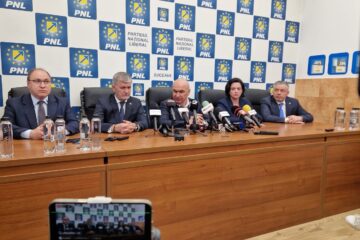 Conferința de presă organizată la sediul PNL Suceava