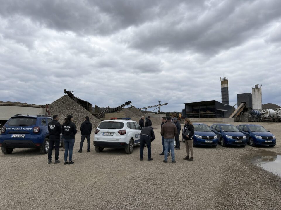 Amenzi de 100.000 de lei, după un control al poliției în domeniul exploatării mineralelor