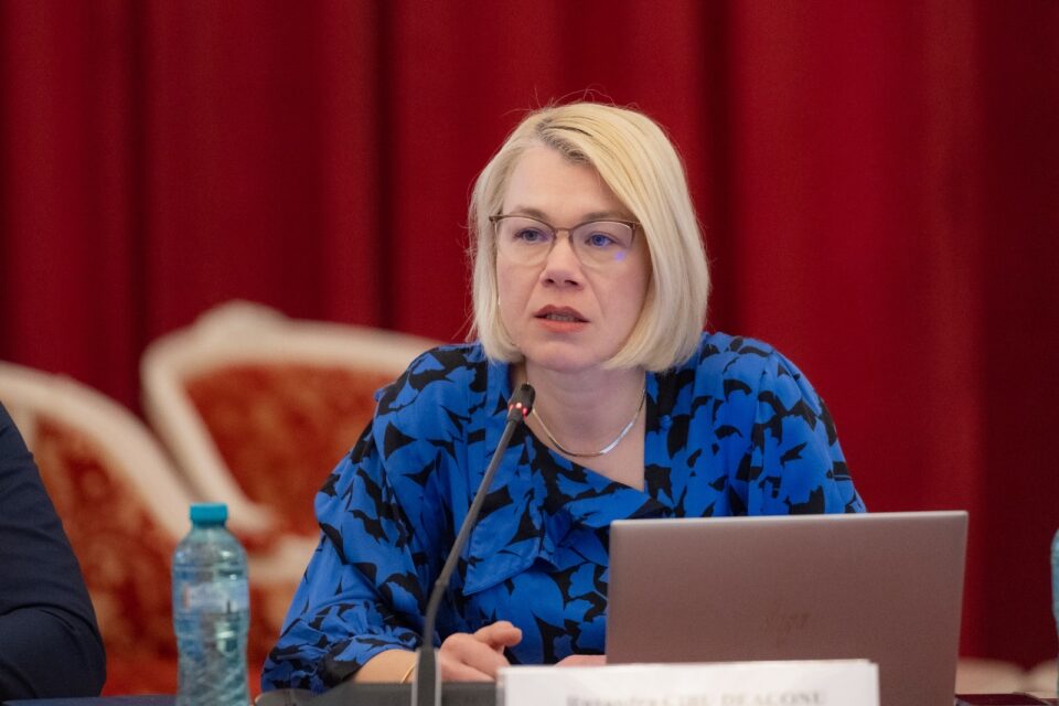 Un proiect de lege inițiat de USR prevede ca femeile însărcinate să aibă drept la însoțitor în maternitate pe durata nașterii
