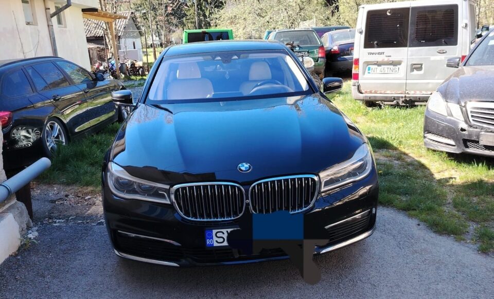 Paris Fărămiță, lăsat fără BMW-ul cu care circula, dar și fără hainele și parfumurile din interior