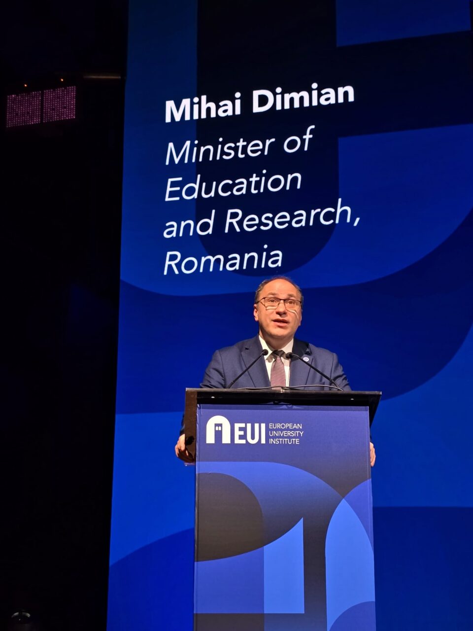 Ministrul Dimian, alături de liderii europeni, la Conferința aniversară a Institutului Universitar European, de la Florența