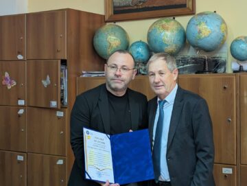 Profesorul Costan Costică, sărbătorit la 80 de ani, la școala unde a predat peste cinci decenii