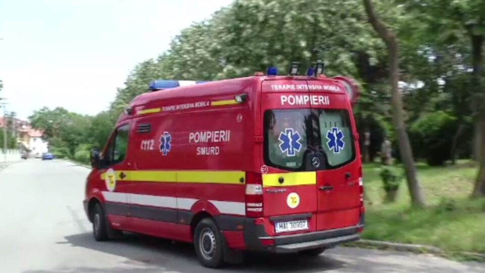 O femeie a suferit un atac de panică după ce a fost martoră la incendiul care i-a mistuit casa