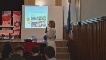 Eveniment dedicat Europei și valorilor democratice, cu peste 400 de elevi, la Rădăuți