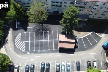 Locuri de parcare amenajate în locul a 22 de garaje, pe strada Oituz