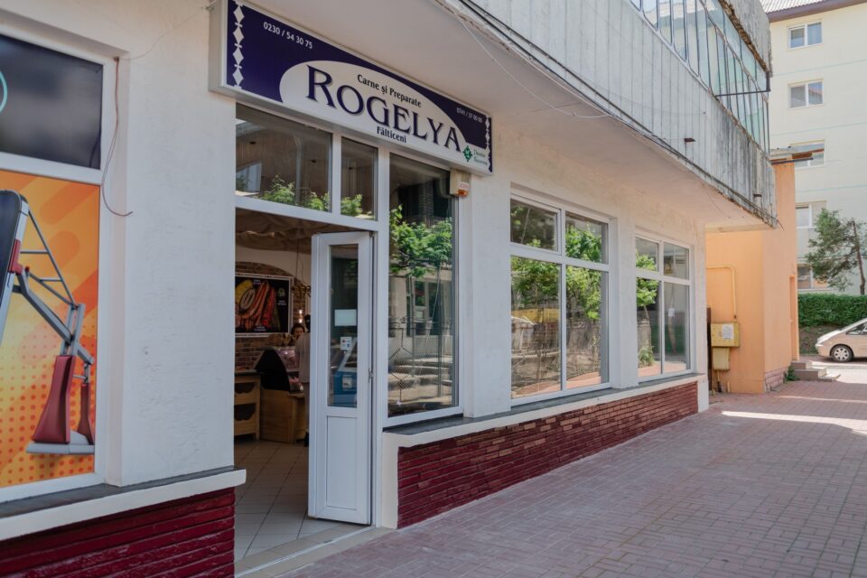 Pregătește grătarul perfect cu specialitățile din carne de la Rogelya