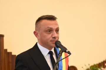 Primarul Marius Rîpan