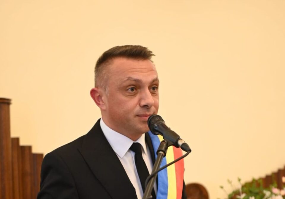 Primarul Marius Rîpan