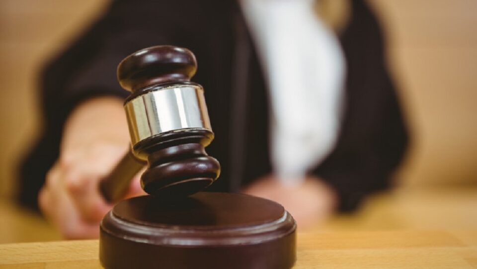 Pedeapsă importantă după gratii pentru un tânăr care a comis o tâlhărie la un magazin Profi din Suceava