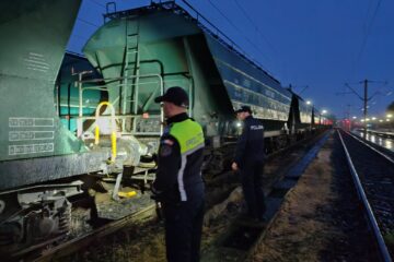 Polițiștii de la Transporturi au verificat peste 300 de vagoane de marfă