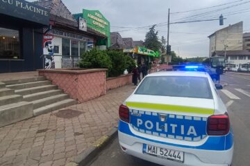 Un tânăr cu multiple fapte la activ a creat panică în Piața Mare, cu un cuțit și cu un pistol de airsoft