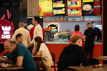 Wokfull sărbătorește un an în Suceava cu 3 zile de oferte și experiențe „bizar de bune”
