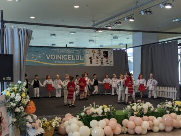 Preșcolari talentați au urcat pe scena Concursului „Voinicelul”