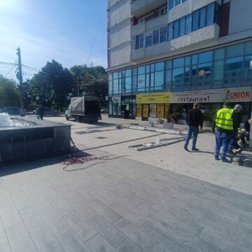 Restaurantul Union, amendat și rămas fără elementele de terasă depozitate lângă clădire