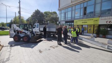 Restaurantul Union, amendat și rămas fără elementele de terasă depozitate lângă clădire