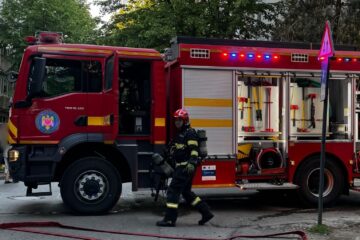 A suferit arsuri serioase după ce a aruncat conținutul unei tigăi aprinse în WC A suferit arsuri serioase după ce a aruncat conținutul unei tigăi aprinse în WC