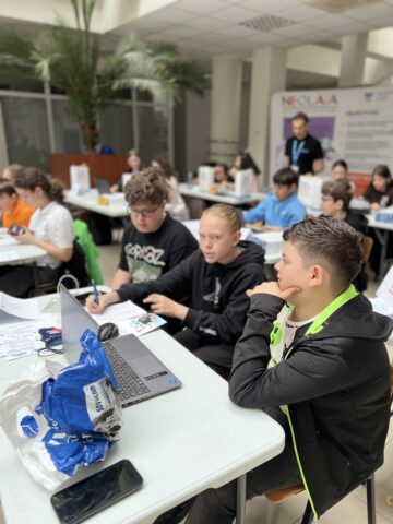 120 de copii din județ au participat la competiția „Marea Aventură Digitală”, organizată de Logiscool Suceava