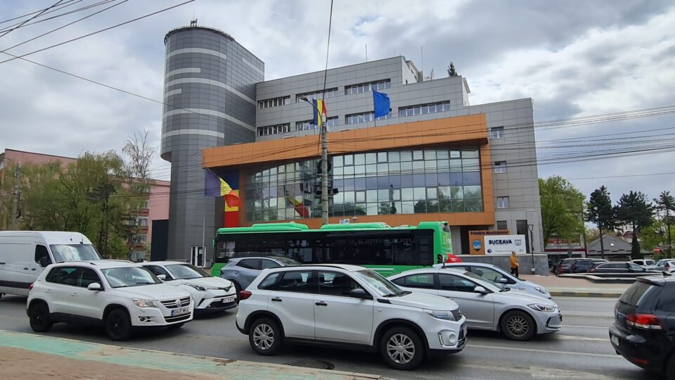 Creșteri de salarii și liber la angajări pentru 47 de companii locale. Nu și la Suceava