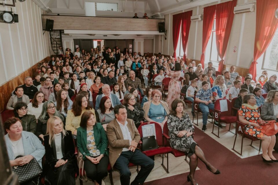 Ediția a IV-a a Centrului de Performanță „Școala de valori” Fălticeni, la ceas de bilanț