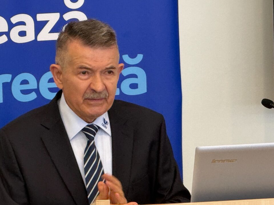 Prof. univ. dr. ing. Adrian Graur, inițiatorul și organizatorul Hard&Soft de la prima ediție