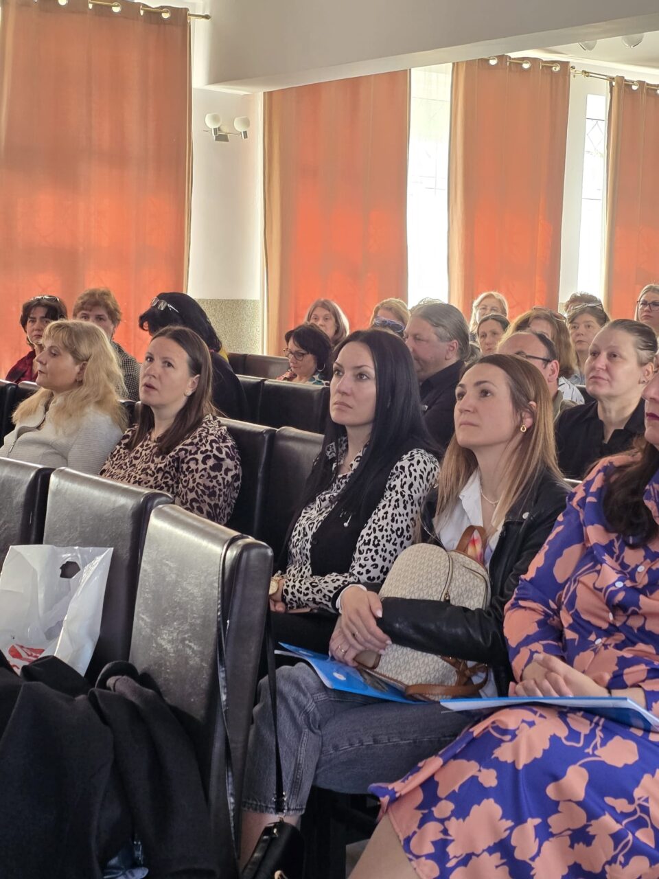 Biblioteca școlară/CDI – spațiu al incluziunii și multiliterației