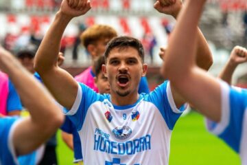 Alex Buziuc a promovat în Liga I cu Corvinul