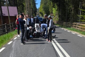 Un bărbat în vârstă de 52 de ani, din Rădăuți, și-a pierdut viața în timp ce se deplasa cu o motocicletă Honda, alături de soția sa, pe DN 17 A, zona Ciumârna Un bărbat în vârstă de 52 de ani, din Rădăuți, și-a pierdut viața în timp ce se deplasa cu o motocicletă Honda, alături de soția sa, pe DN 17 A, zona Ciumârna