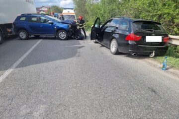 Directorul APIA Suceava a intrat cu mașina de serviciu pe contrasens și a provocat un accident - Foto Facebook Suceava Virală