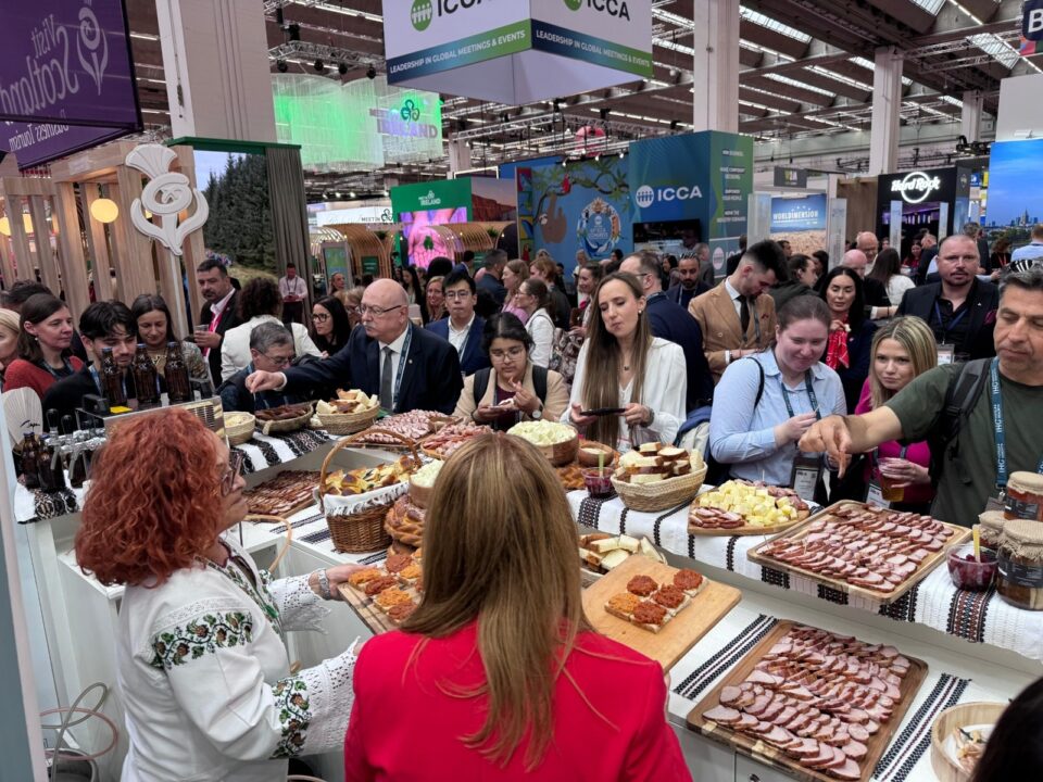 Bucovina este promovată de Consiliul Județean Suceava la Târgul Internațional de Turism din Frankfurt Bucovina este promovată de Consiliul Județean Suceava la Târgul Internațional de Turism din Frankfurt