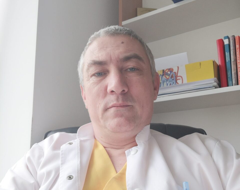Medicul Dumitru Titi Hăinișteanu