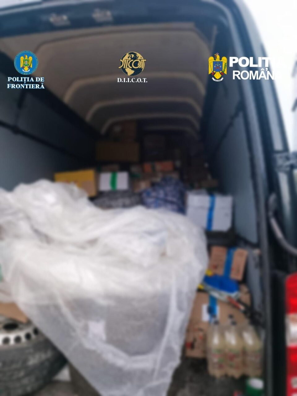 137 de percheziții în patru județe ale Moldovei