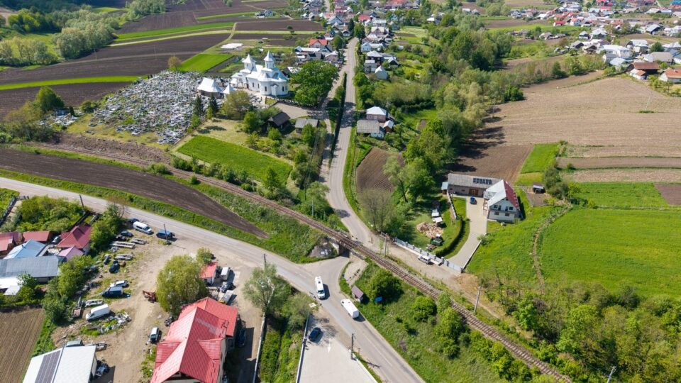 Gheorghe Șoldan anunță că încă două drumuri județene vor fi modernizate începând din vara acestui an Gheorghe Șoldan anunță că încă două drumuri județene vor fi modernizate începând din vara acestui an