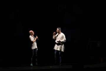Bucovina FM a prins ”Rădăcini” pe scena teatrului sucevean