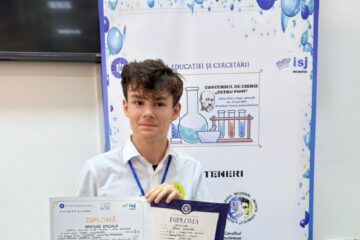 Elevul Alexandru Țăran a obținut două mențiuni la Concursul național de chimie „Petru Poni”