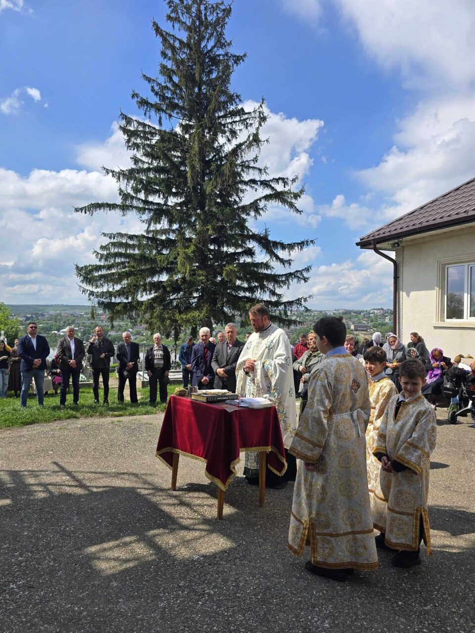 Lucrări de reabilitare la Biserica „Sf. Mc. Zenovie și Zenovia” din cartierul Țarna Mare din Fălticeni