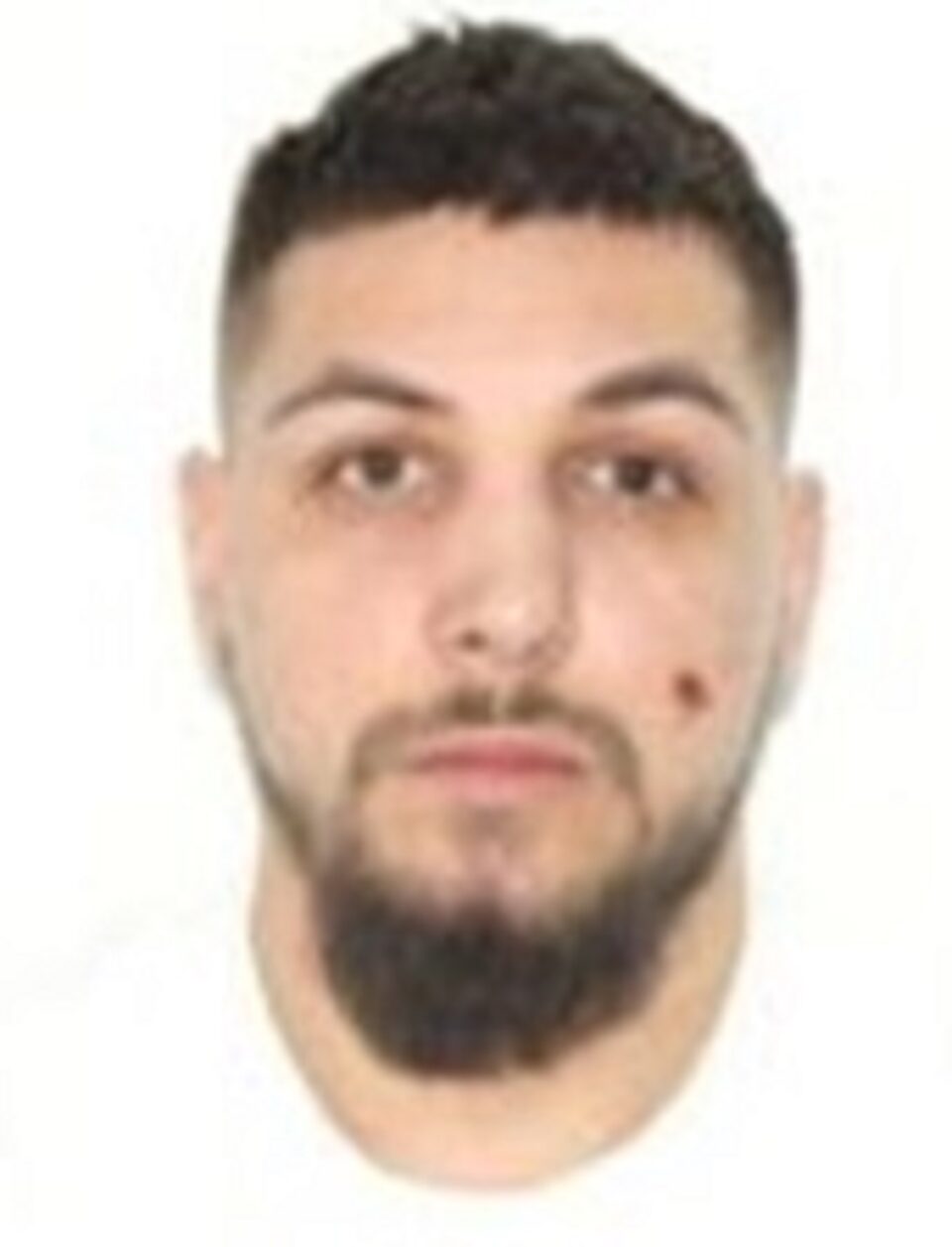 Un sucevean cu cazier stufos a fost condamnat definitiv, dar nu a fost găsit pentru a fi încarcerat Un sucevean cu cazier stufos a fost condamnat definitiv, dar nu a fost găsit pentru a fi încarcerat