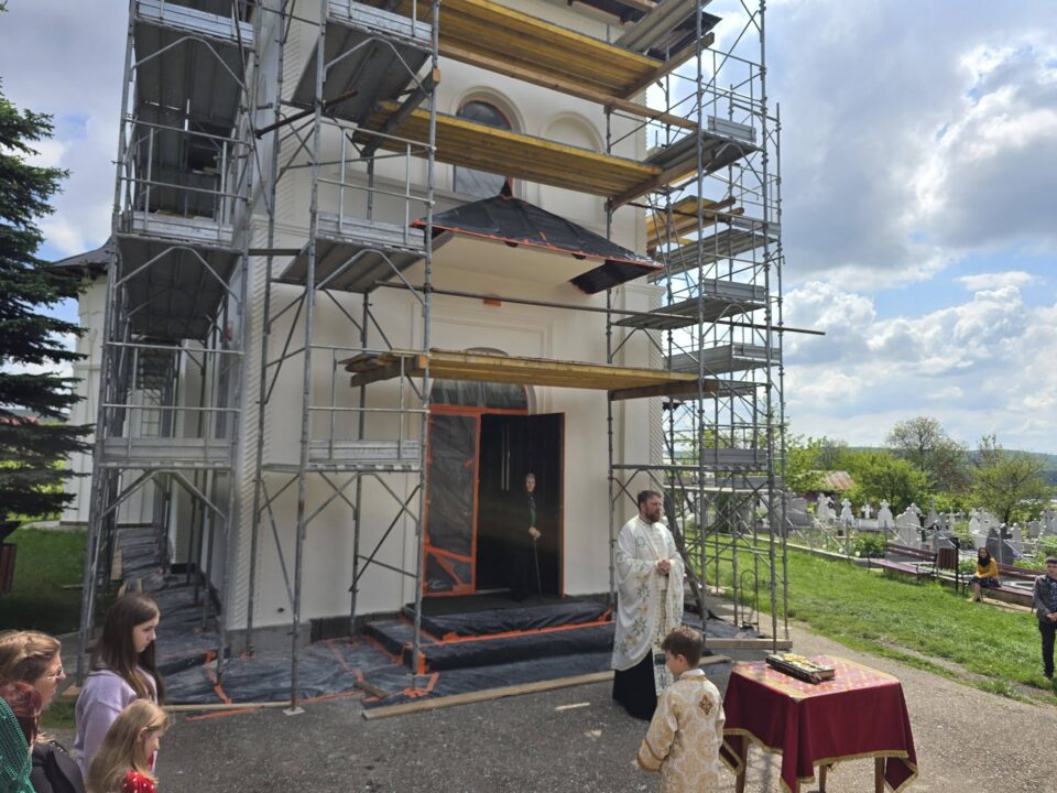 Lucrări de reabilitare la Biserica „Sf. Mc. Zenovie și Zenovia” din cartierul Țarna Mare din Fălticeni