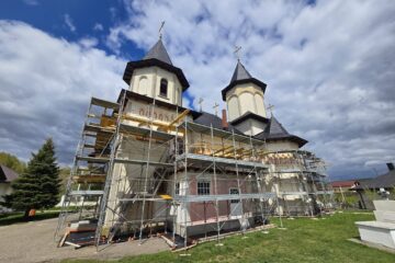 Lucrări de reabilitare la Biserica „Sf. Mc. Zenovie și Zenovia” din cartierul Țarna Mare din Fălticeni Lucrări de reabilitare la Biserica „Sf. Mc. Zenovie și Zenovia” din cartierul Țarna Mare din Fălticeni