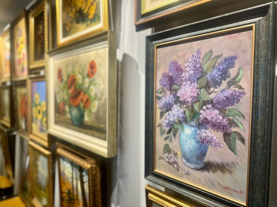 „Flori și peisaje din cultura europeană”, expoziție la Galeria de Artă a Centrului Cultural „Bucovina”