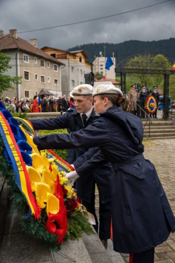 Ceremonial militar de Ziua Eroilor, la Câmpulung Moldovenesc