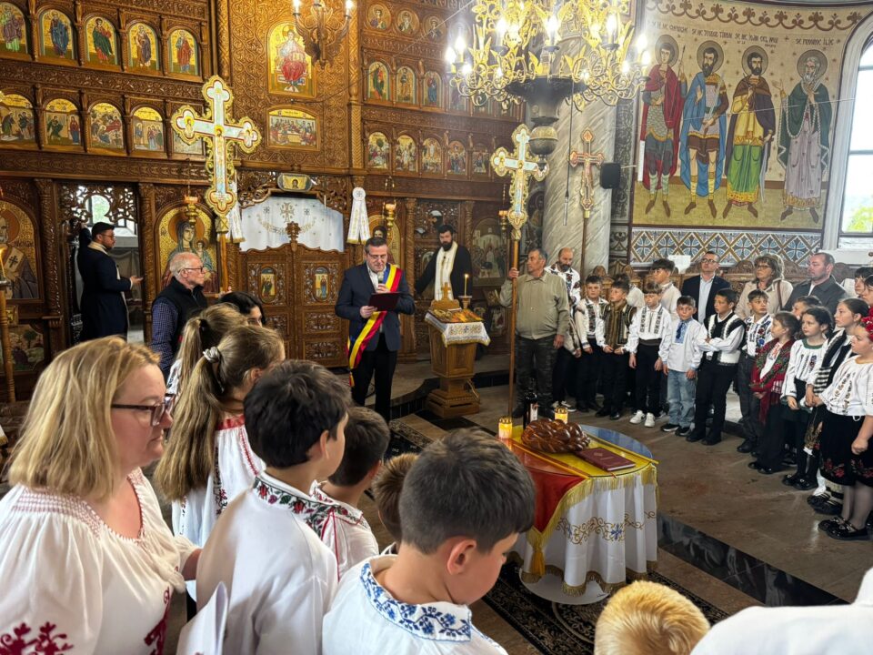 Ziua Eroilor, marcată la Biserica „Adormirea Maicii Domnului” din Soloneț