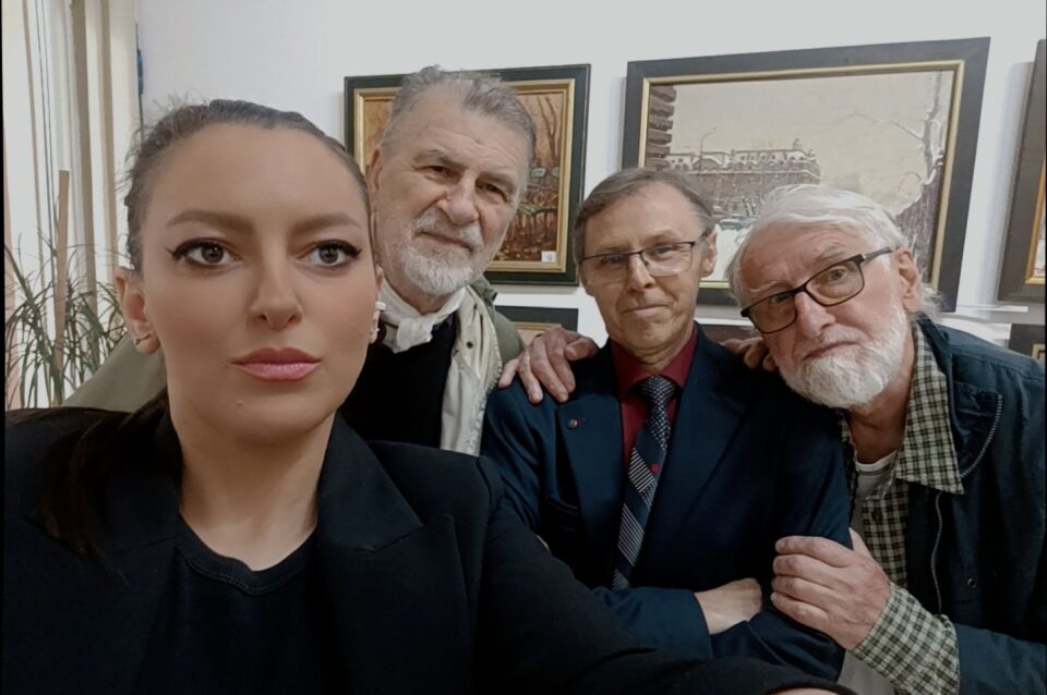 Delia Leizeriuc: „Artistul David Croitor nu pictează geografia exterioară a lumii, ci geografia ei emoțională” Delia Leizeriuc: „Artistul David Croitor nu pictează geografia exterioară a lumii, ci geografia ei emoțională”