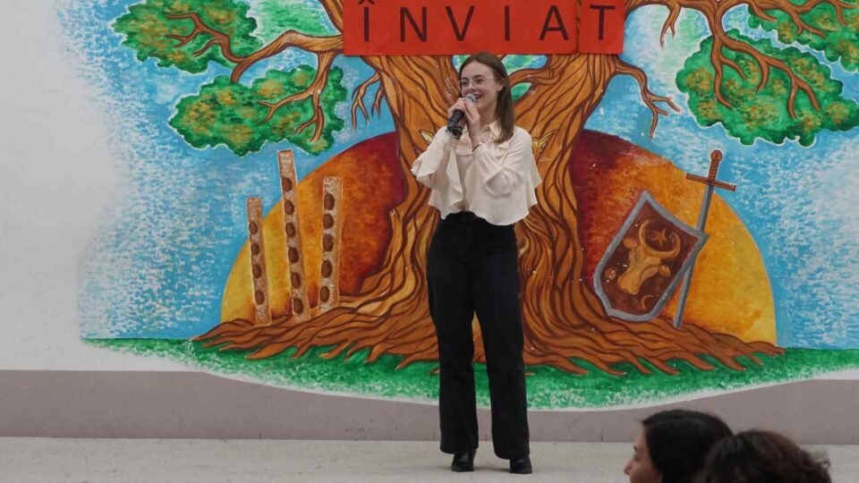 „Starul de mâine” – talent show la Cajvana, în cadrul proiectului PNRAS – „Șansa ta este Educația!”
