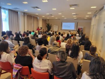 Specialiști reuniți la Rădăuți, la conferința „Educație incluzivă – realități și soluții pentru copiii cu tulburări de neurodezvoltare”