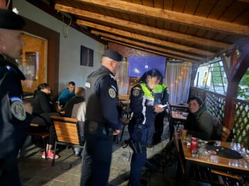 Amplă acțiune de control a poliției în mai multe comune soldată cu dosare penale și amenzi