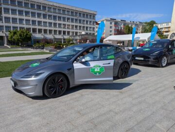 Expoziție de mașini electrice în centrul Sucevei și un raliul pe o lungime de 180 de kilometri pentru promovare electromobilității